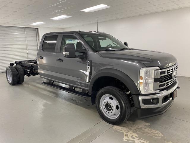 new 2025 Ford F-450 car, priced at $76,675