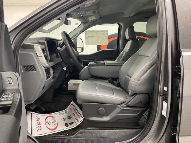 new 2025 Ford F-450 car, priced at $76,675