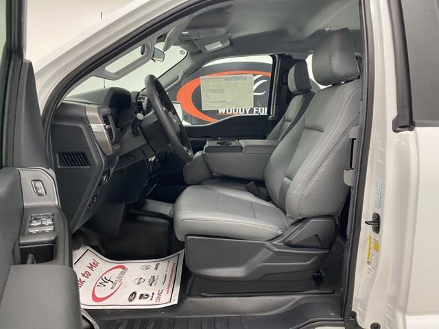 new 2025 Ford F-150 car, priced at $40,989