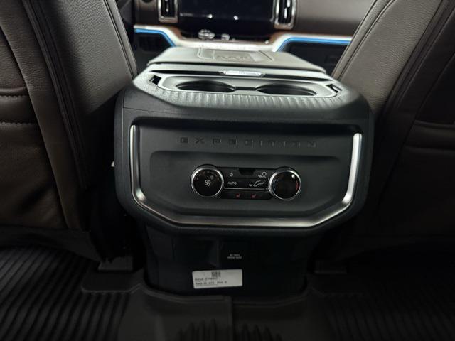 new 2025 Ford Expedition car, priced at $86,755