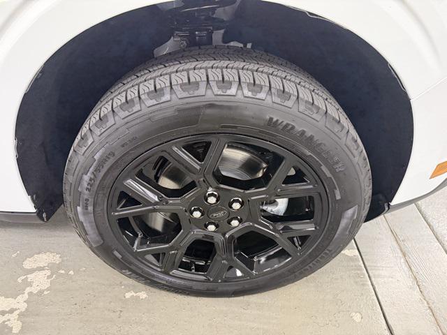 new 2025 Ford Maverick car, priced at $39,875