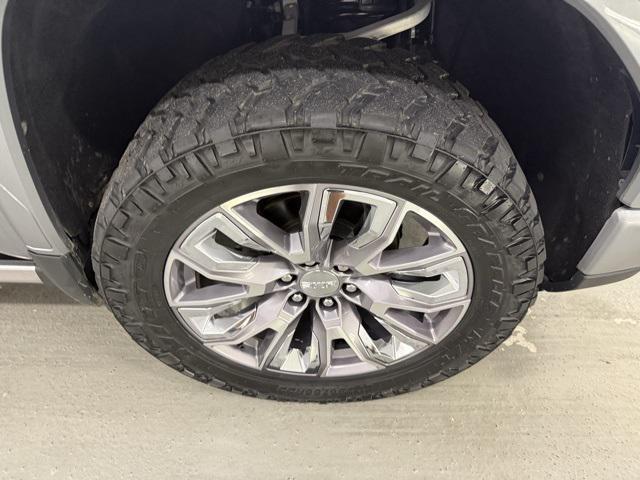 used 2023 GMC Sierra 1500 car, priced at $52,204