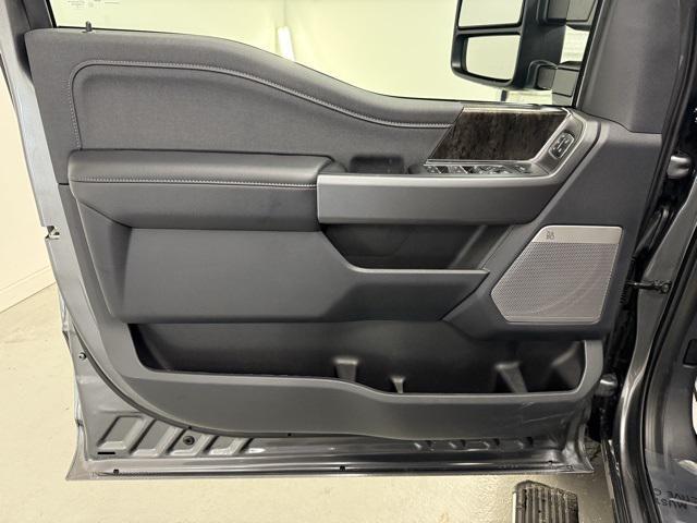 new 2025 Ford F-250 car, priced at $89,690