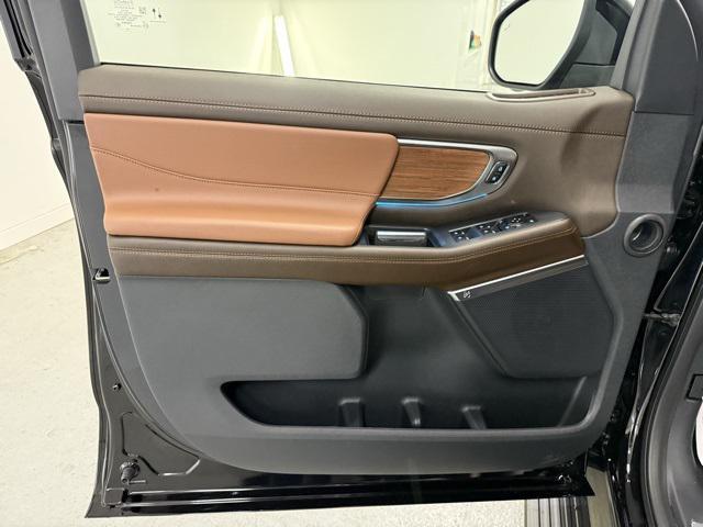 new 2025 Ford Expedition car, priced at $86,755
