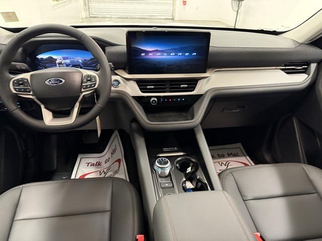 new 2025 Ford Explorer car, priced at $43,188