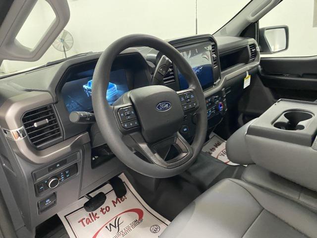 new 2025 Ford F-150 car, priced at $40,989