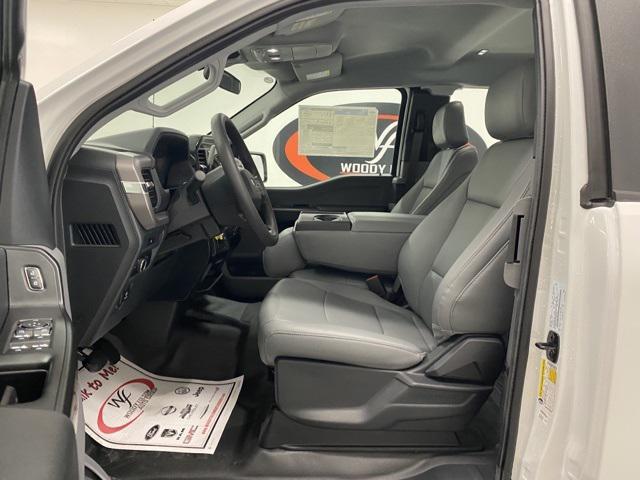 new 2025 Ford F-150 car, priced at $40,989