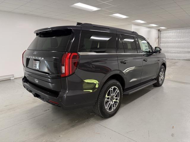 new 2025 Ford Expedition car, priced at $70,625