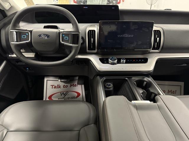 new 2025 Ford Expedition car, priced at $70,495