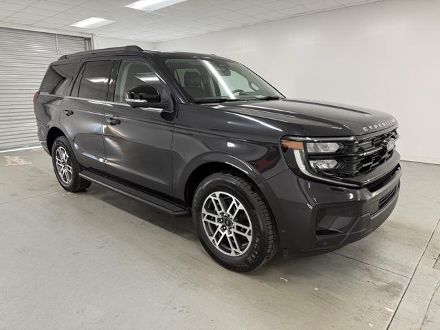 new 2025 Ford Expedition car, priced at $70,495