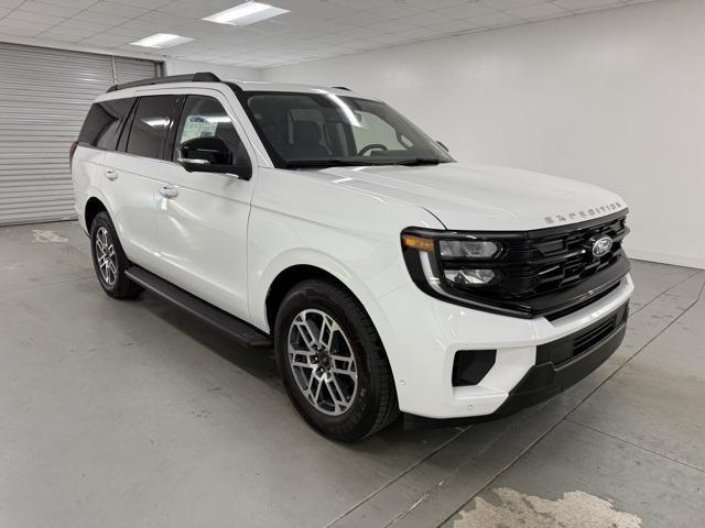 new 2025 Ford Expedition car, priced at $70,320