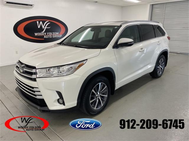 used 2018 Toyota Highlander car, priced at $26,968