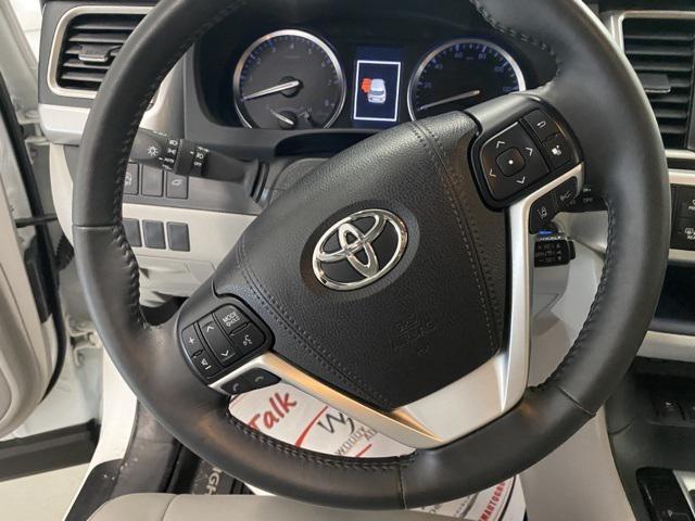 used 2018 Toyota Highlander car, priced at $26,968