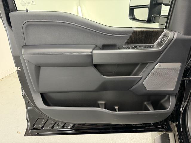 new 2025 Ford F-350 car, priced at $82,600