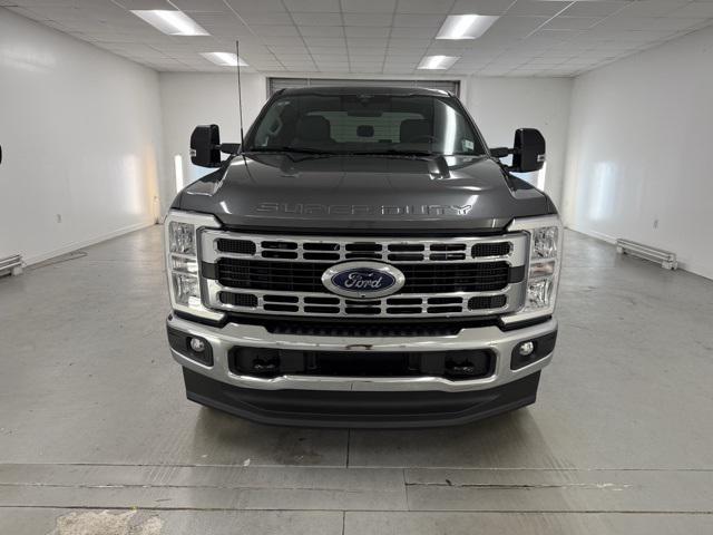 new 2025 Ford F-350 car, priced at $61,560