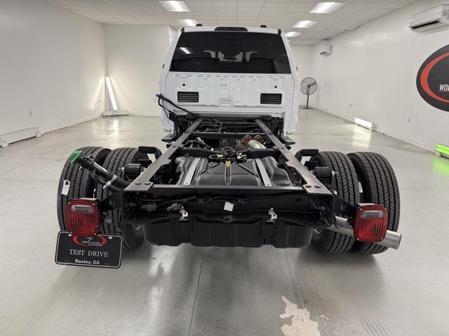 new 2025 Ford F-450 car, priced at $76,675