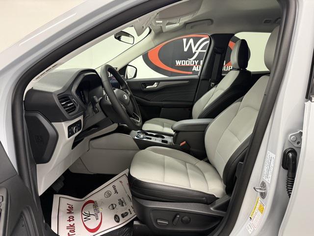 new 2025 Ford Escape PHEV car, priced at $34,118