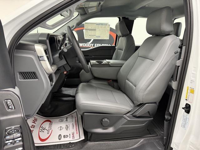 new 2025 Ford F-250 car, priced at $47,760