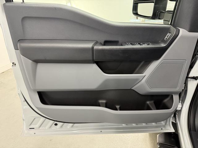 new 2025 Ford F-450 car, priced at $76,675