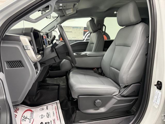 new 2025 Ford F-450 car, priced at $76,675