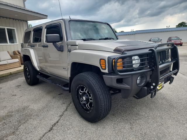 used 2008 Hummer H3 car, priced at $6,900