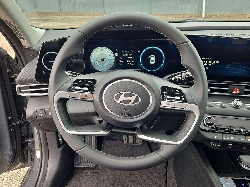 new 2025 Hyundai Elantra car, priced at $25,973