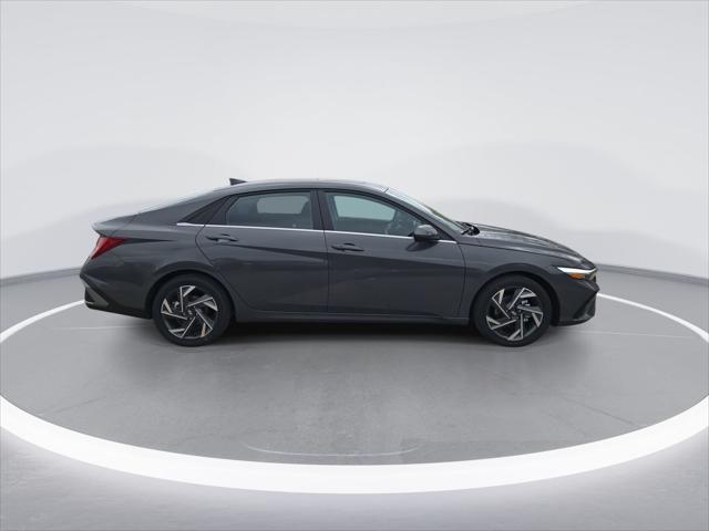 new 2025 Hyundai Elantra car, priced at $25,973