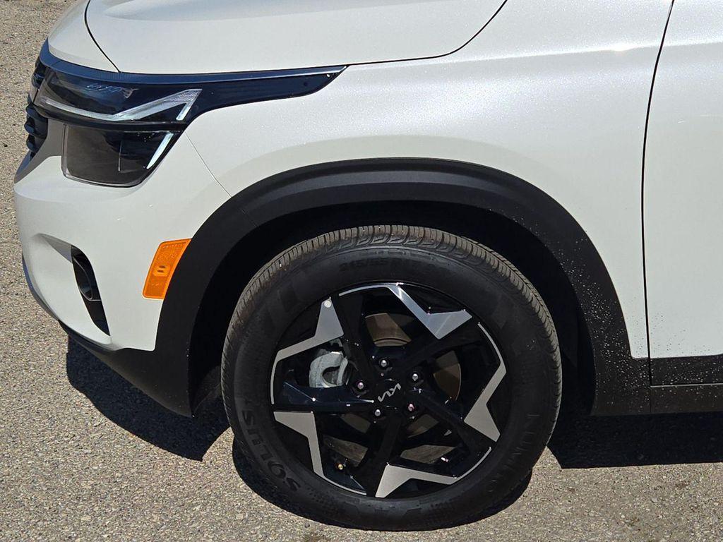 used 2025 Kia Seltos car, priced at $23,012