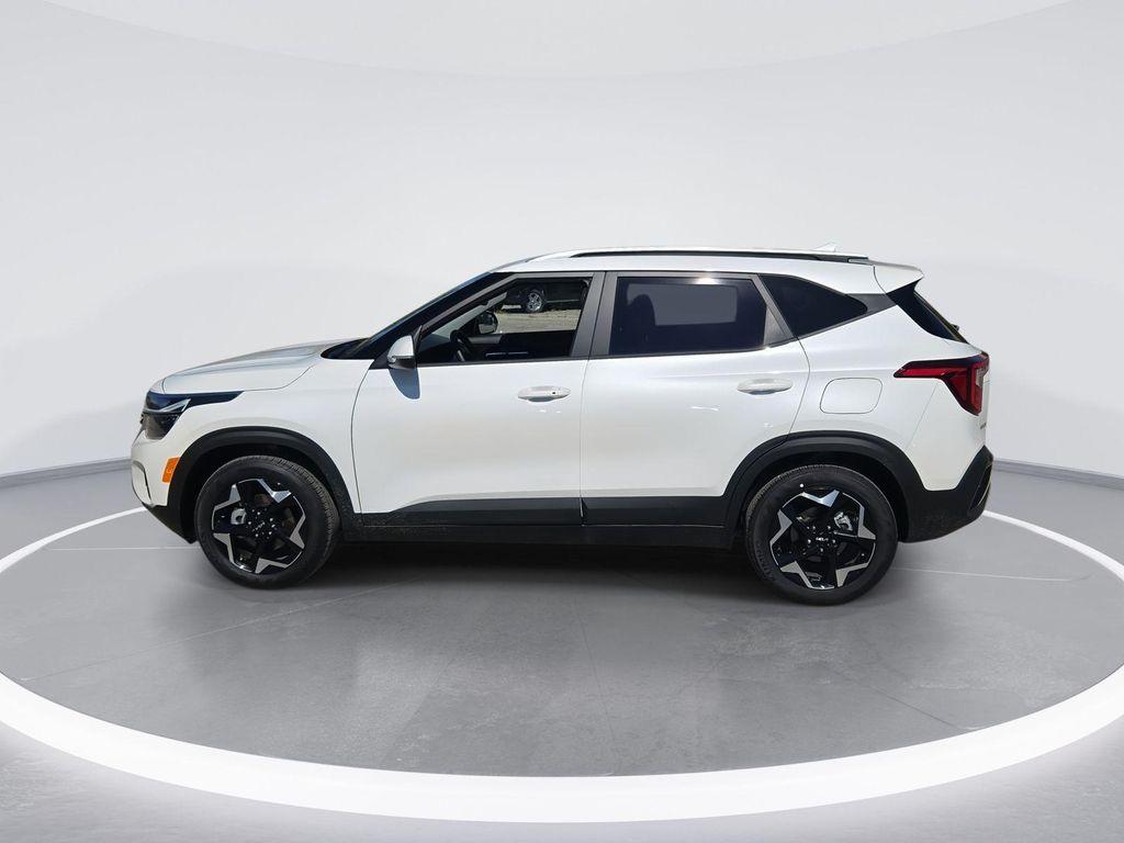 used 2025 Kia Seltos car, priced at $23,012