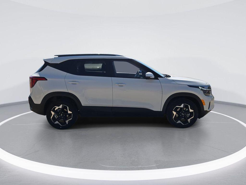 used 2025 Kia Seltos car, priced at $23,012