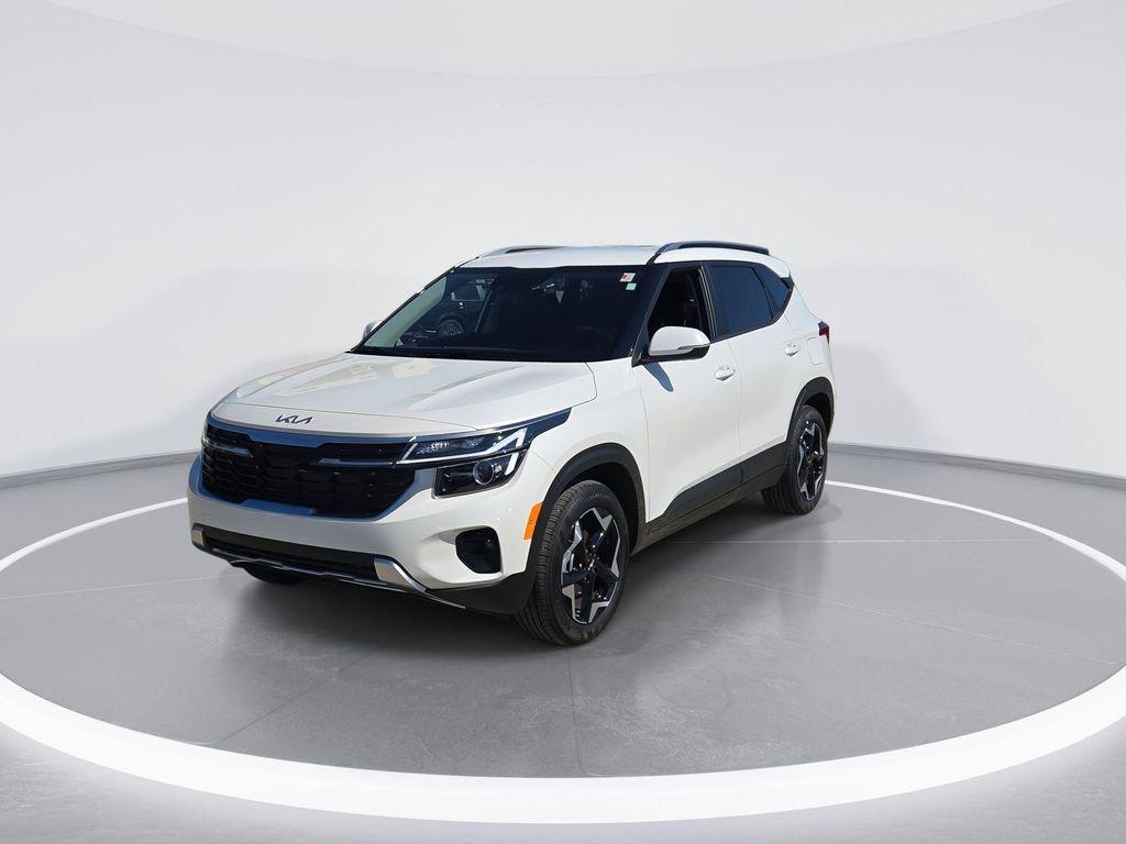 used 2025 Kia Seltos car, priced at $23,012