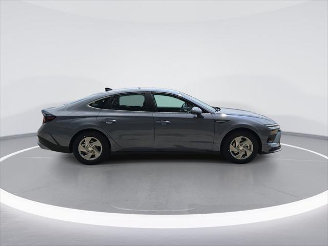 new 2025 Hyundai Sonata car, priced at $26,747