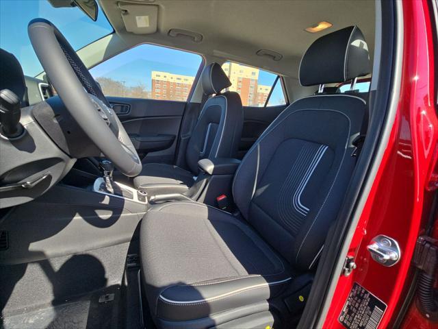 new 2025 Hyundai Venue car, priced at $24,618