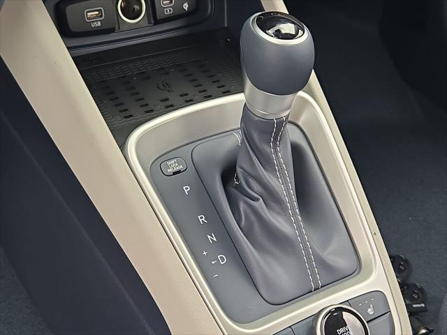 new 2025 Hyundai Venue car, priced at $24,133