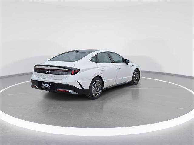 new 2025 Hyundai Sonata Hybrid car, priced at $38,575