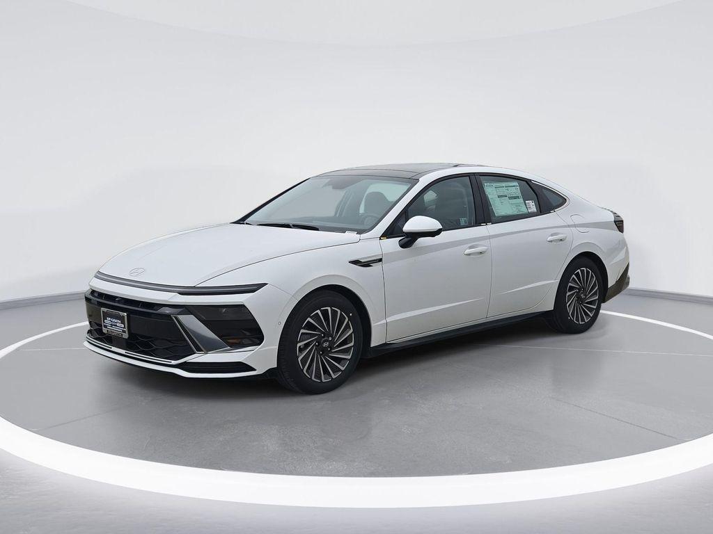 new 2025 Hyundai Sonata Hybrid car, priced at $34,782