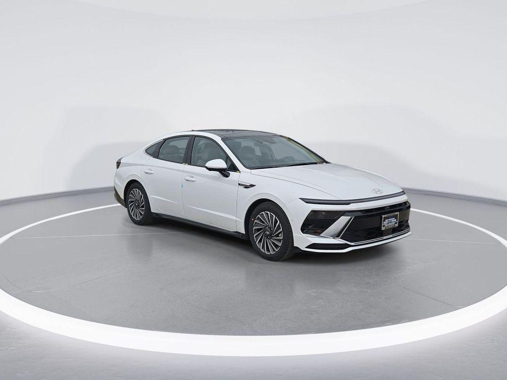 new 2025 Hyundai Sonata Hybrid car, priced at $34,782