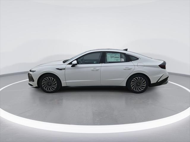 new 2025 Hyundai Sonata Hybrid car, priced at $38,575