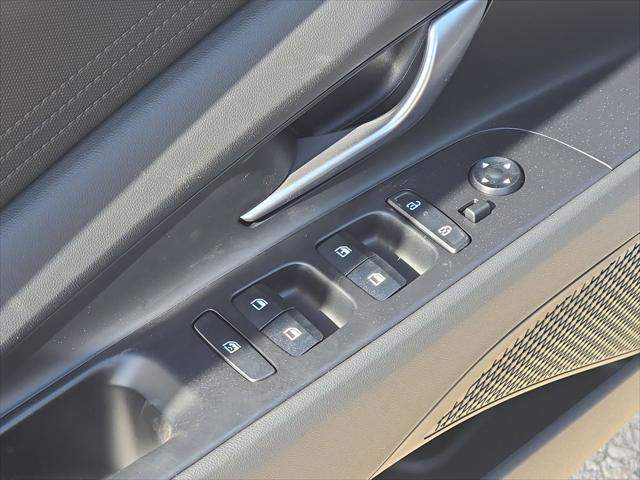 new 2025 Hyundai Elantra car, priced at $22,328