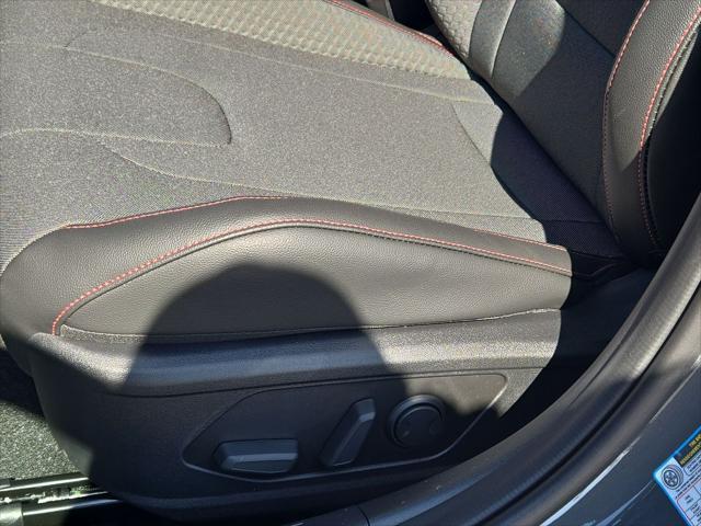 new 2025 Hyundai Elantra car, priced at $28,654