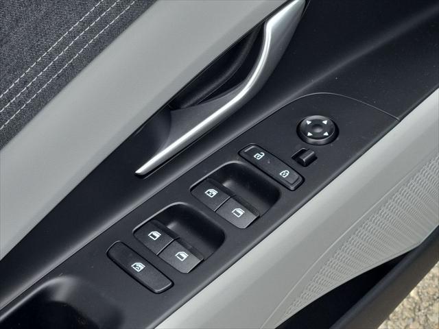 new 2025 Hyundai Elantra car, priced at $26,664