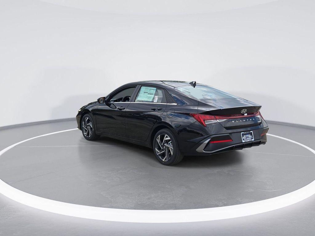 new 2025 Hyundai Elantra car, priced at $27,164