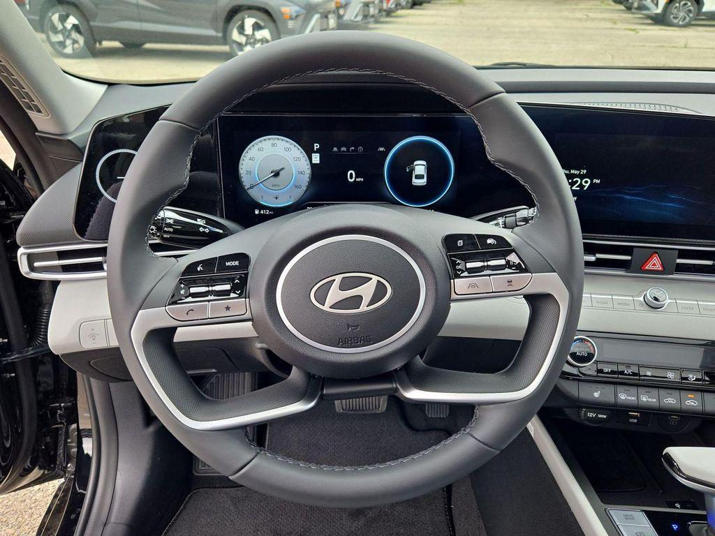 new 2025 Hyundai Elantra car, priced at $27,164