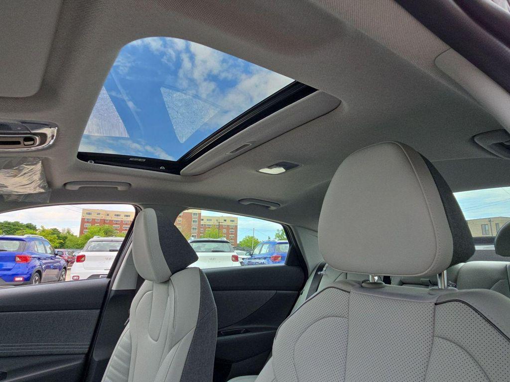 new 2025 Hyundai Elantra car, priced at $27,164
