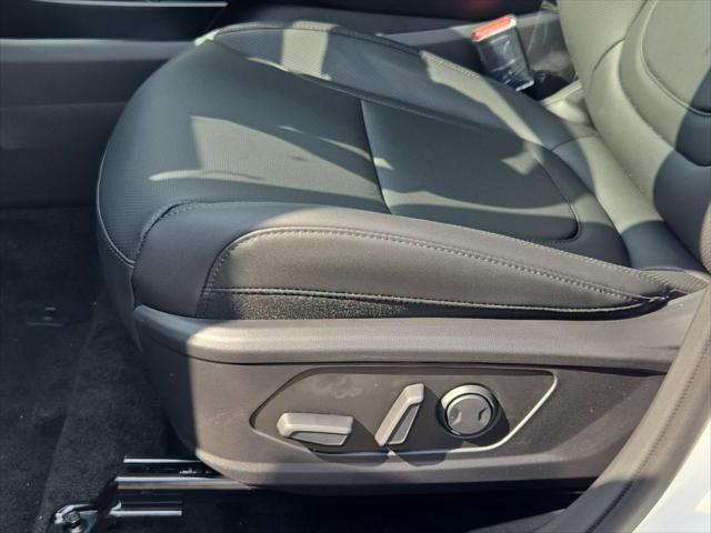 new 2025 Hyundai TUCSON Hybrid car, priced at $36,968
