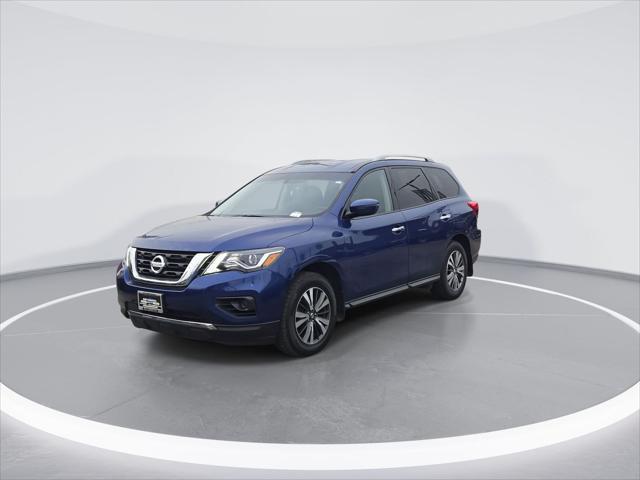 used 2018 Nissan Pathfinder car, priced at $14,000