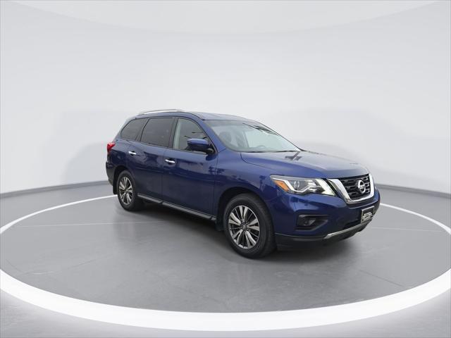 used 2018 Nissan Pathfinder car, priced at $14,000