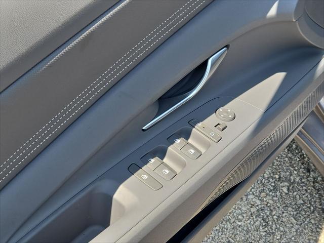 new 2025 Hyundai Elantra car, priced at $23,214