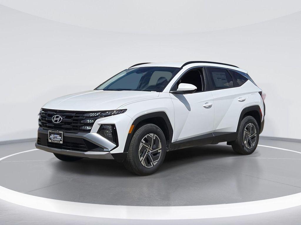 new 2025 Hyundai TUCSON Hybrid car, priced at $31,009