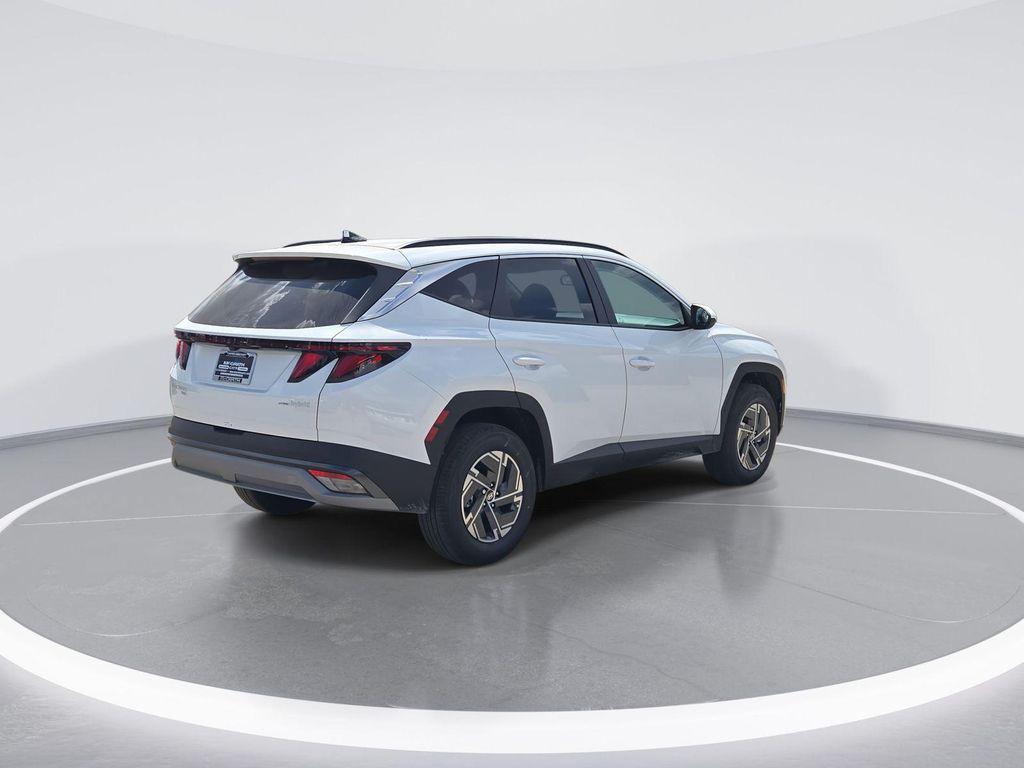 new 2025 Hyundai TUCSON Hybrid car, priced at $31,009